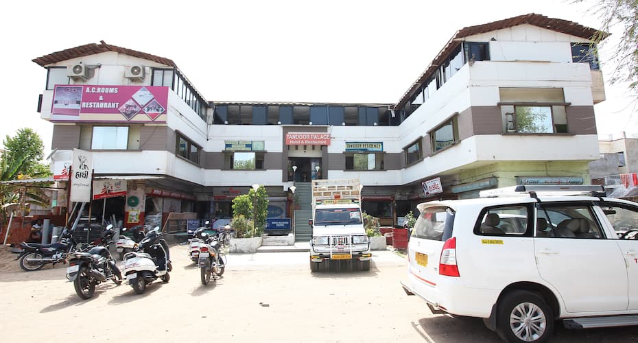 Hotel Tandoor Palace, Ahmedabad 1